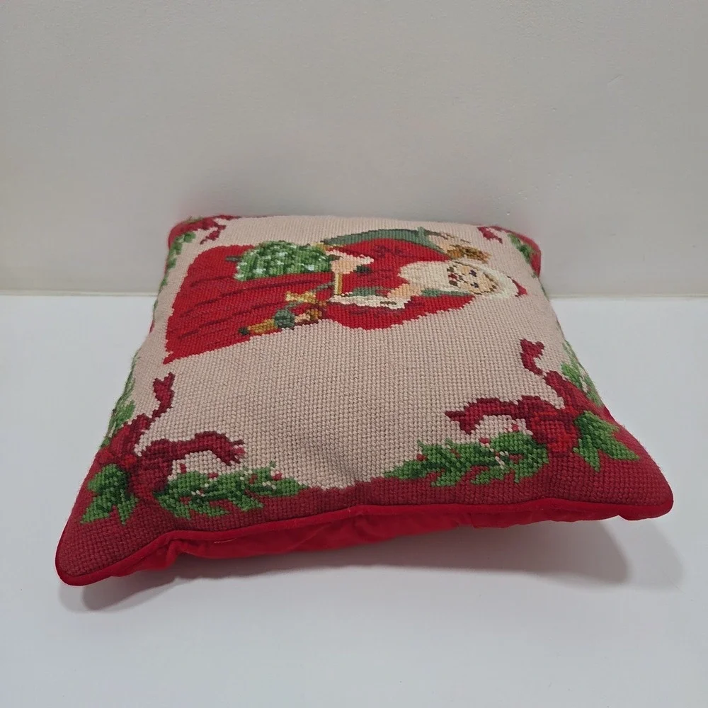 Vintage Needle Point Pillow Cover, Pillow, Santa, Red, Zip Back